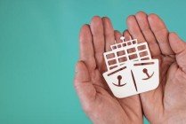 如何全面评估各类保险产品的价值和意义？这些评估结果对消费者有哪些启示？