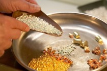 黄金有多大：黄金的体积大小如何衡量？这种衡量方式对投资有何意义？
