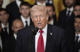 从“赢麻了”到“还剩3554个目标”，美国被伊朗死死拖住的一个月