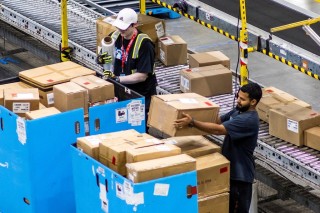 美媒：受关税政策影响，美国电商平台近千种商品平均涨价29%
