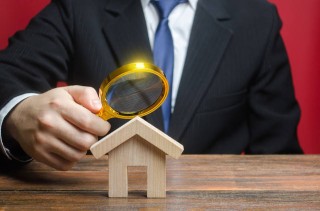 如何评估低压市场的发展状况？低压市场的发展趋势如何？