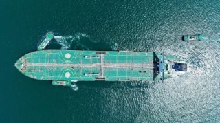 贸易战阴云笼罩 国际油价创两周新低