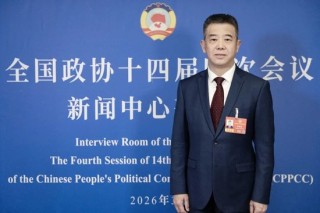 李连柱：独居和空巢老人超1.3亿 建议发展家庭陪伴机器人丨委员声音