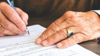 如何调整河北省养老金？养老金调整的依据是什么？