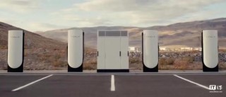 曝特斯拉中国铺 V4 超充，现款 Model S/3/X/Y无缘提速