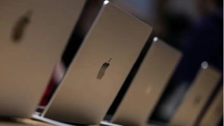 苹果被曝明年将发布首款低价MacBook，回应严控中国线下渠道