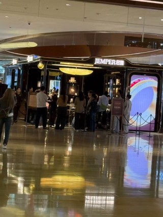 金店掀起涨价潮 一口价产品成“最靓的仔”