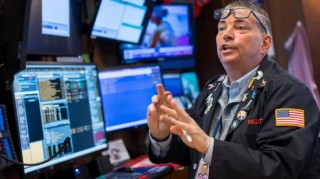 尾盘：美股跌幅扩大 中东局势恶化令股指承压