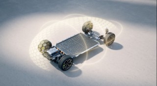 年轻人的第一台轿跑，深蓝L06上市，售价13.29万元起