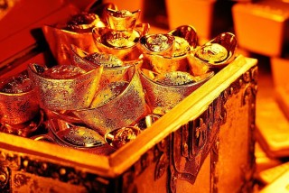 如何分析黄金首饰品种的市场需求这种市场需求受哪些因素影响？