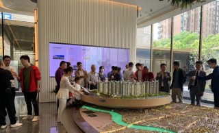 上海楼市“五一”爆火！有楼盘售楼处人多到限流，还有项目临时加推一栋楼……专家：大家对“好房子”的需求潜力很大
