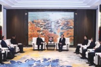 苏州市委书记范波、市长吴庆文会见尹同跃