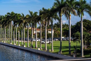 特朗普称实时观看马杜罗被捕 行动部署“数量庞大”空中力量