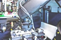 锚定中国供应链：苹果高管今年首次访华，打卡富士康、欣旺达