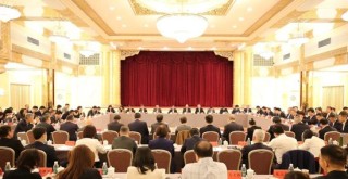 证监会副主席李明：基金行业要把握好功能性与盈利性的关系 把功能性置于首要位置
