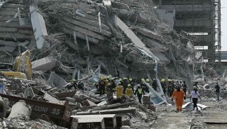 在建审计大楼震中倒塌，参与修建的泰方公司深陷流动性危机、曾卷入多起致命事故