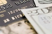 如何对比不同银行的服务质量？