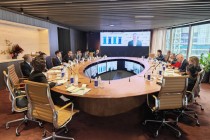 中国进出口银行董事长陈怀宇在澳大利亚开展工作调研