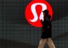 受代理权之争与关税拖累，Lululemon 发布疲软业绩指引