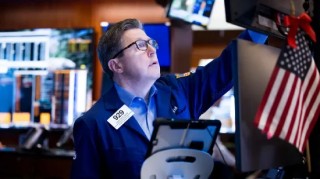 开盘：美股周三高开 标普500指数逼近历史高位