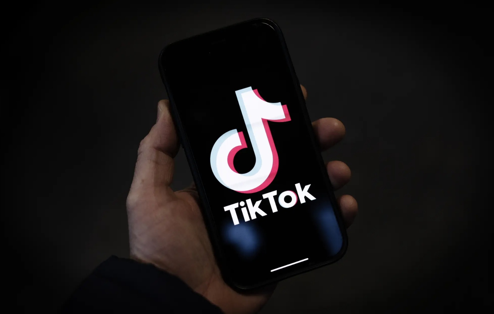 TikTok美国“不卖就禁”前夜，欧盟“补刀”，开出5亿欧元罚单  第1张