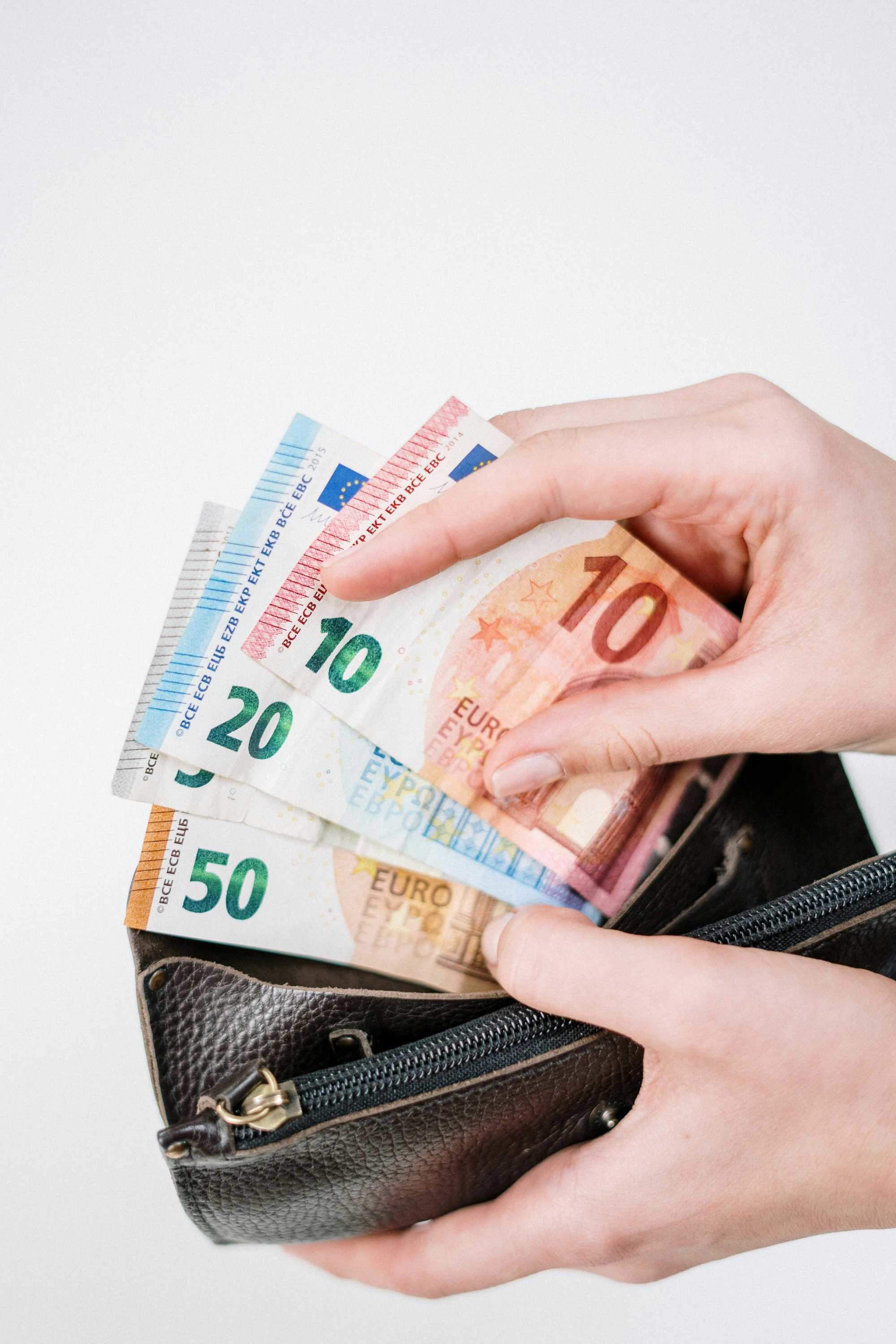 什么是LOF递延收益?LOF递延收益对投资有何影响? 第1张 什么是LOF递延收益?LOF递延收益对投资有何影响? 第1张