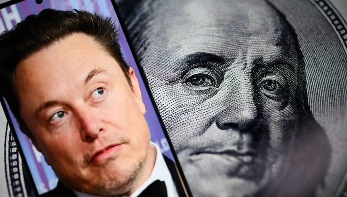 马斯克成为史上首位身家超7000亿美元富豪，千亿美元薪酬方案获恢复  第1张