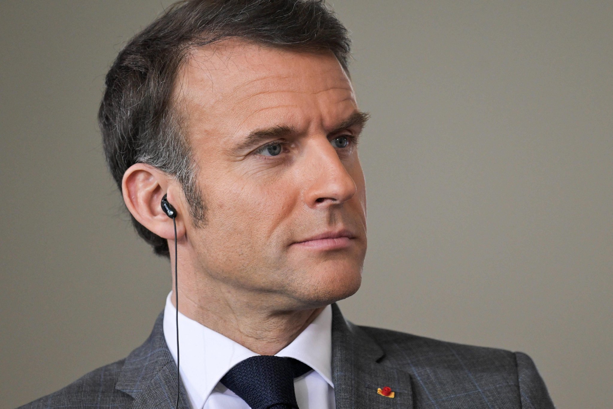 马克龙：法国已接收瑞士酒吧火灾伤者入院治疗  第1张