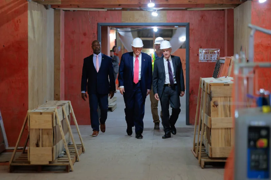 “拙劣之举”：特朗普与鲍威尔的纷争或严重反噬自身  第2张