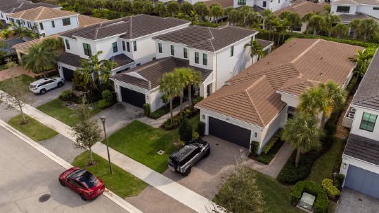 特朗普发文短暂压低利率,抵押贷款再融资需求激增40% 第1张 特朗普发文短暂压低利率,抵押贷款再融资需求激增40% 第1张