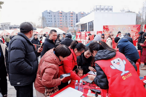 九江银行助力九江市总工会2026惠民年货节：以金融温度，焕新浔城年味  第2张