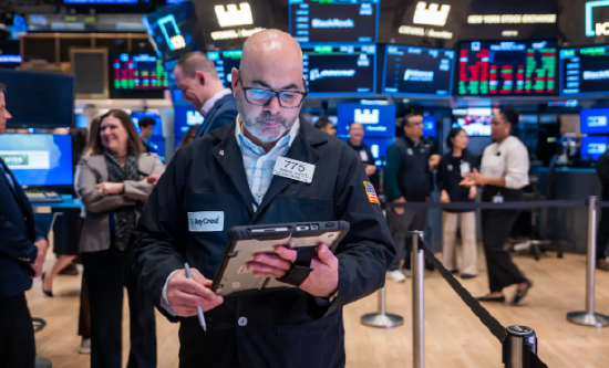 盘前:纳指期货跌1.0% 科技股引领抛盘 第1张 盘前:纳指期货跌1.0% 科技股引领抛盘 第1张