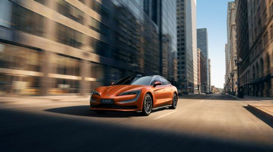 仰望2026款旗舰矩阵联袂上市，重塑高端出行体验  续航、操控、舒适全面进阶，仰望2026款旗舰车型重磅上市 第3张