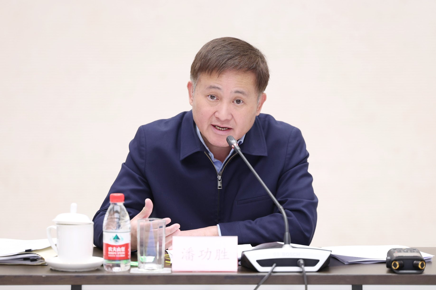 央行：继续实施好适度宽松的货币政策，加大逆周期和跨周期调节力度  第1张