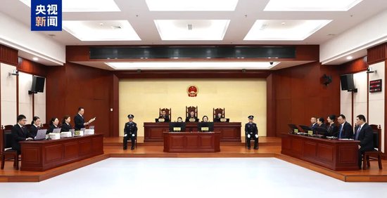 27亿假黄金骗贷案宣判:依法追缴张青民、张淑民在塞浦路斯购买的17套房产、7个银行账户内资金及其孳息 第3张 27亿假黄金骗贷案宣判:依法追缴张青民、张淑民在塞浦路斯购买的17套房产、7个银行账户内资金及其孳息 第3张