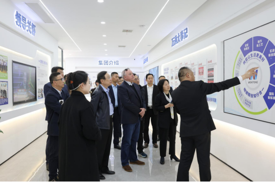 万通汽车教育携手艾沛克斯工具集团 共绘校企合作新蓝图 第1张 万通汽车教育携手艾沛克斯工具集团 共绘校企合作新蓝图 第1张