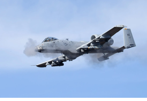 美国防部将部署在中东的A-10攻击机规模扩大一倍 第1张 美国防部将部署在中东的A-10攻击机规模扩大一倍 第1张