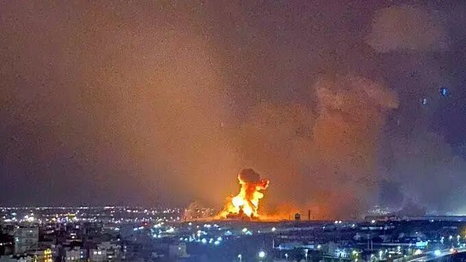 牛弹琴：最悲壮的时刻，突然峰回路转了  第5张